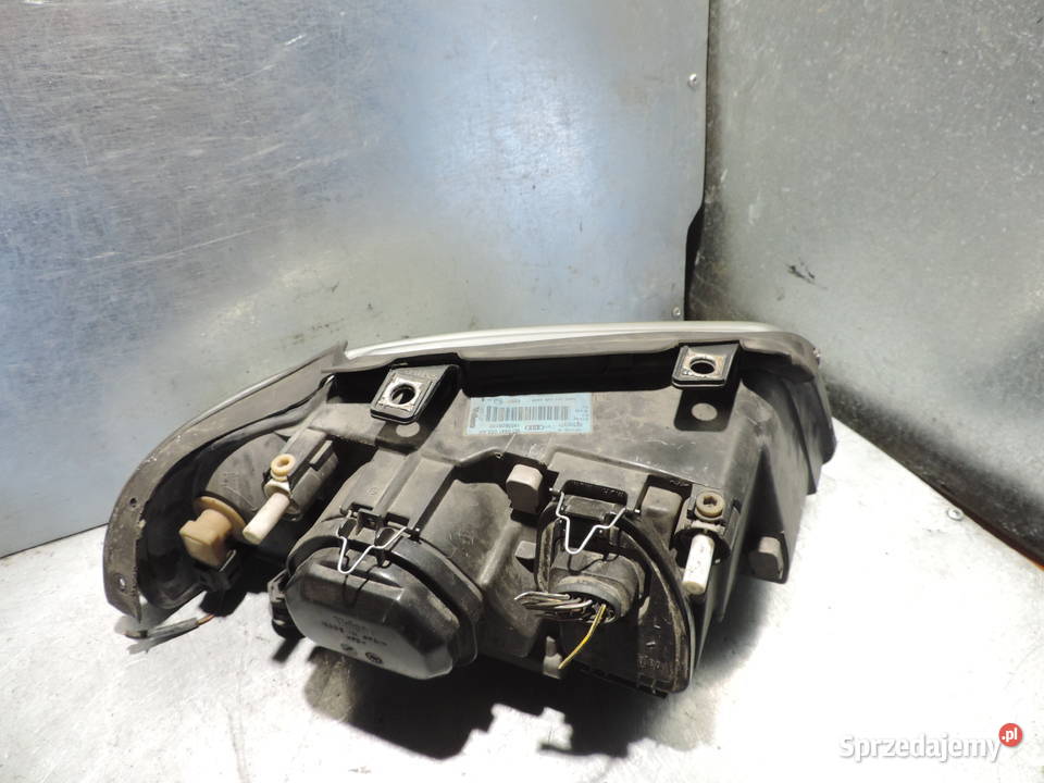 AUDI A4 B5 FL LAMPA LEWA PRZEDNIA Części samochodowe małopolskie Nowy Sącz