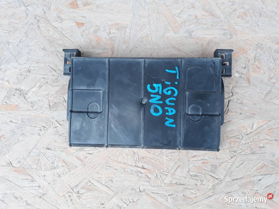 VW TIGUAN OSŁONA OBUDOWA STEROWNIKA 5N0906337A wielkopolskie Międzychód