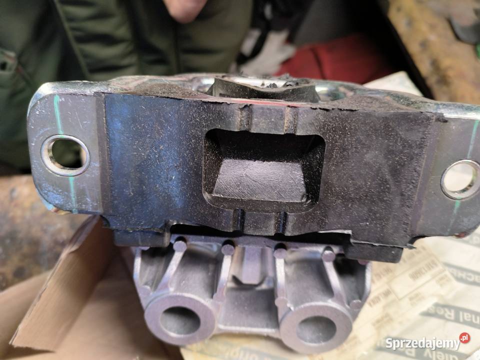 Poduszka górna silnika Fiat 14 9 benzyna osobowe mazowieckie