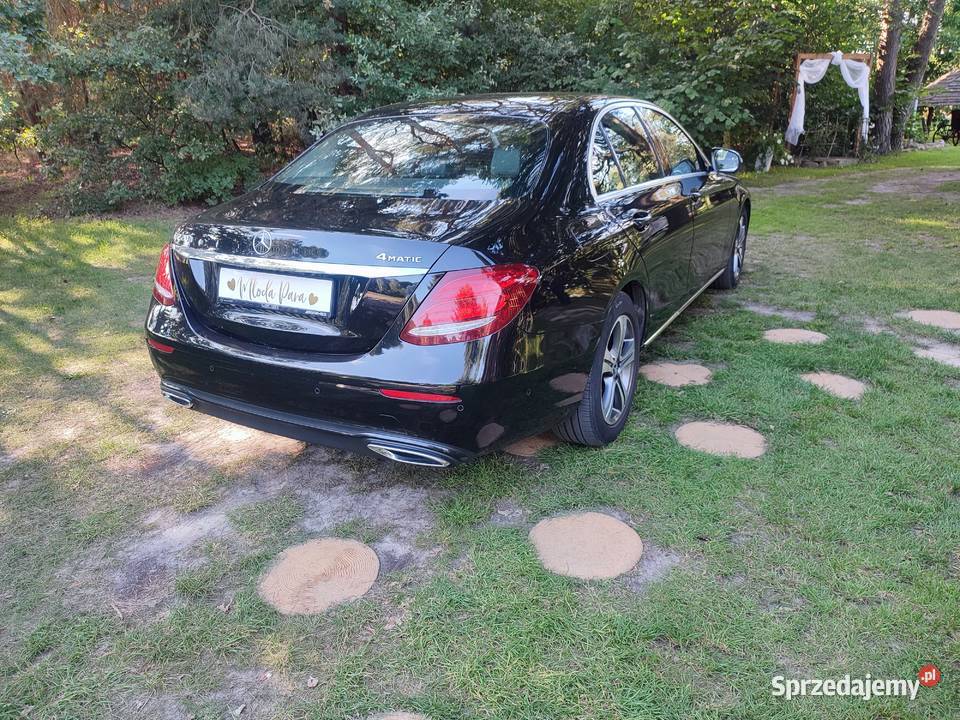 Samochód do ślubu Mercedes E220 4matic Strzałków
