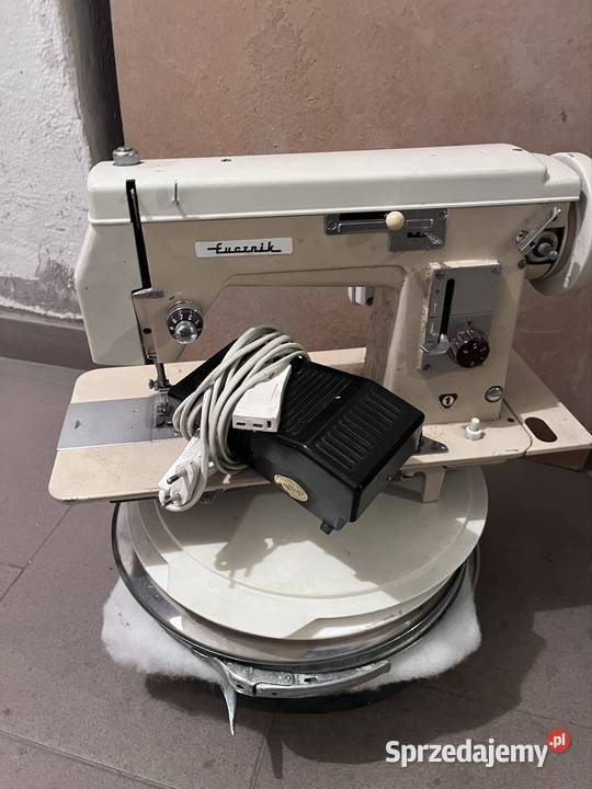 Maszyna do szycia Łucznik używana bez obudowy do Pozostałe Zielona Góra sprzedam