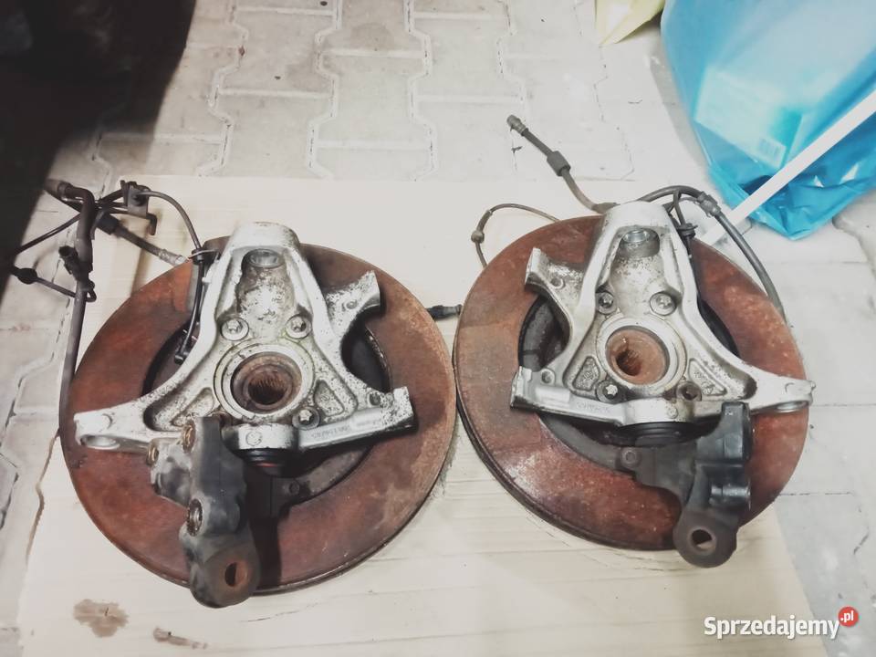 Zwrotnica lewa prawa Megane IV RS C97601 C97602 Wolsztyn