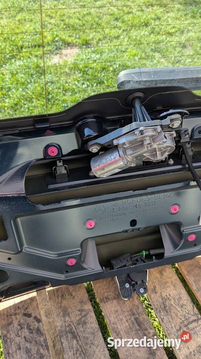 Mercedes w205 klapa bagażnika 890 Sieradz
