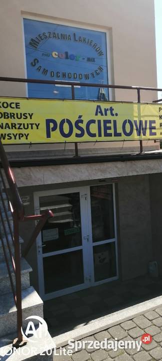 Dom mieszkalny z pawilonami handlowymi do zamieszkania Skarżysko-Kamienna
