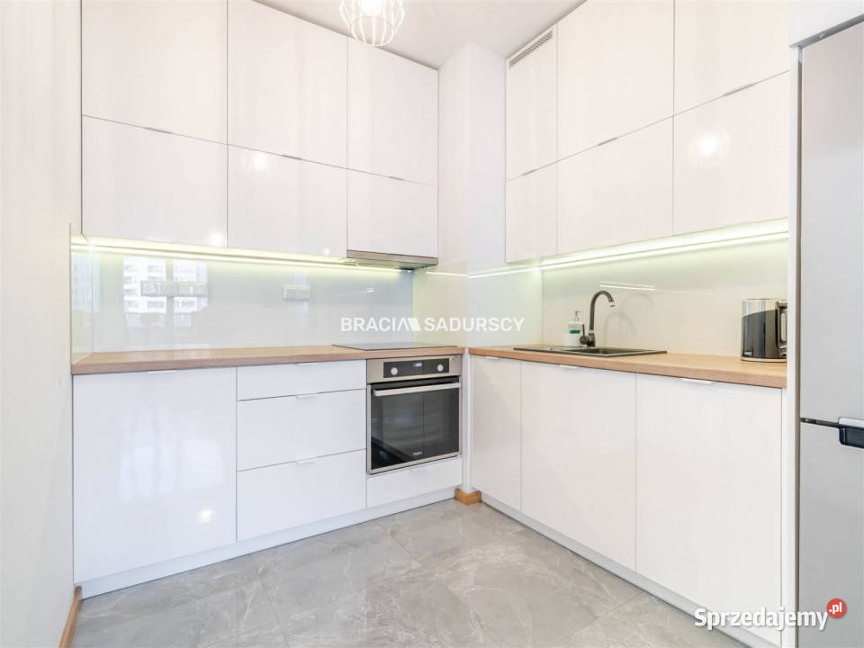 Mieszkanie 406m2 Kraków Czerwone Maki miejsce parkingowe Sprzedaż