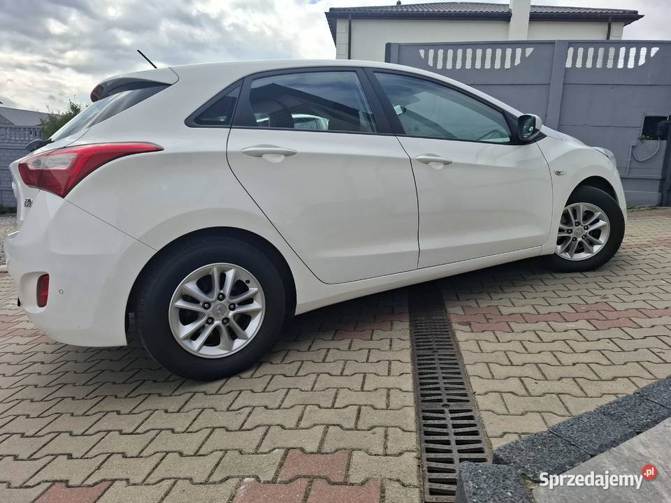 Hyundai I3014 B100SerwisBogata wersjaZadbany wielofunkcyjna kierownica świętokrzyskie Chybice