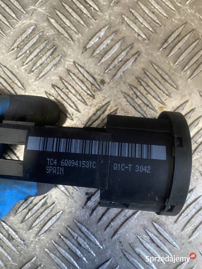 Przełącznik świateł VW Polo 9N 6Q0941531C Ostrów Wielkopolski sprzedam