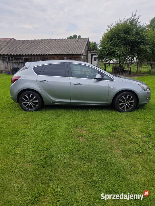 Sprzedam Opel Astra J Sport Tour 16t LPG 1600cm3 Zaręby Kościelne