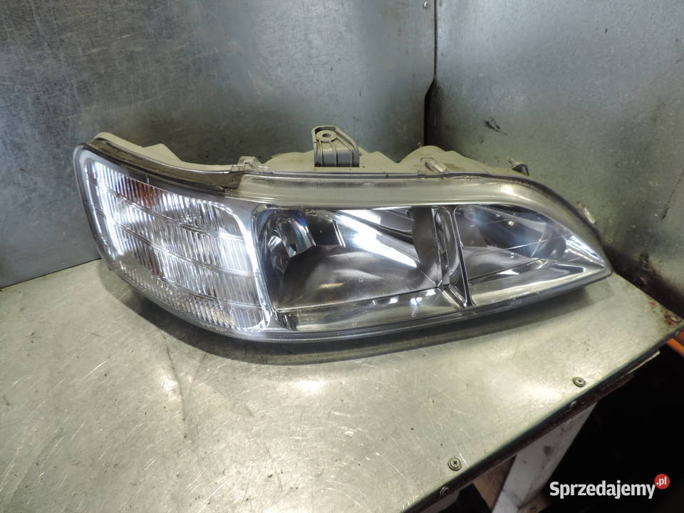 LAMPA PRAWY PRZÓD HONDA ACCORD 6 Rok produkcji 1999 Nowy Sącz