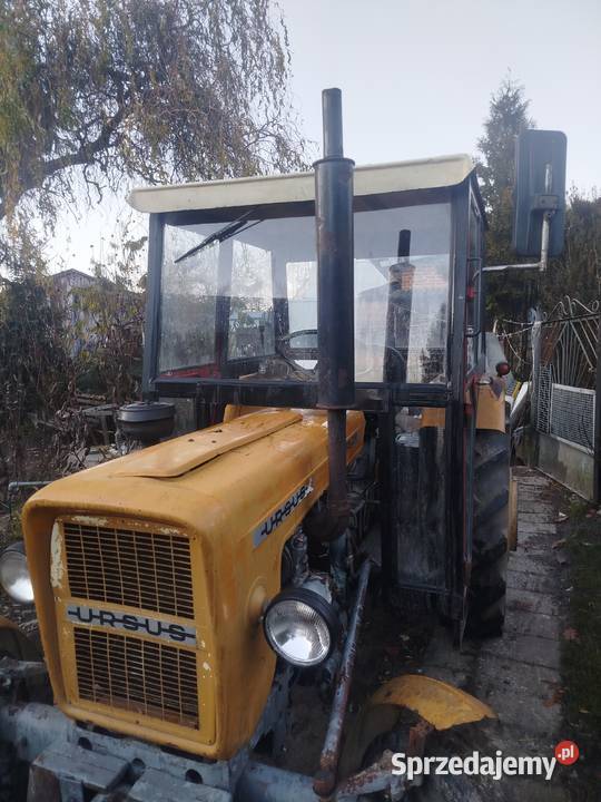 Ciągnik rolniczy Ursus C330M Ursus Wąwolnica