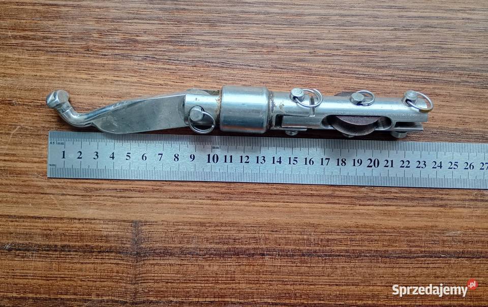 Krętlik sztagu górny