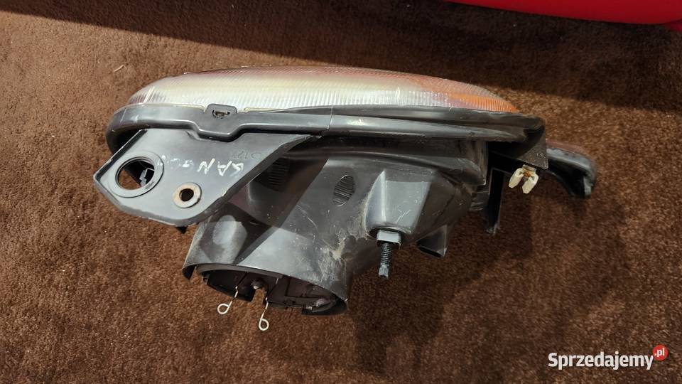LAMPA RENAULT KANGOO 4X4 LEWY PRZOD KIEROWCY małopolskie Wieliczka