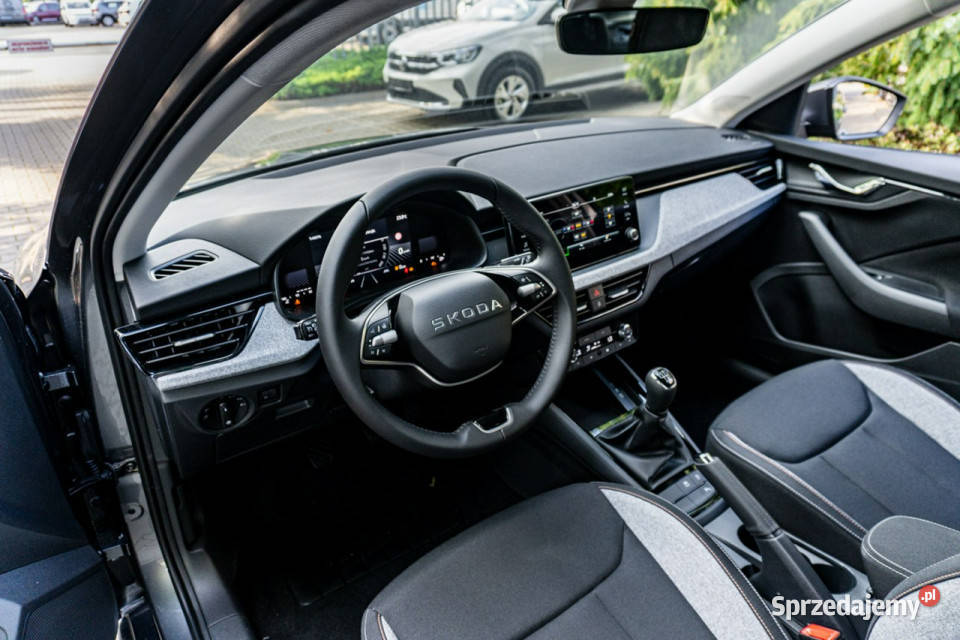 koda Scala Drive 10 TSI 115 światła do jazdy dziennej Łódź