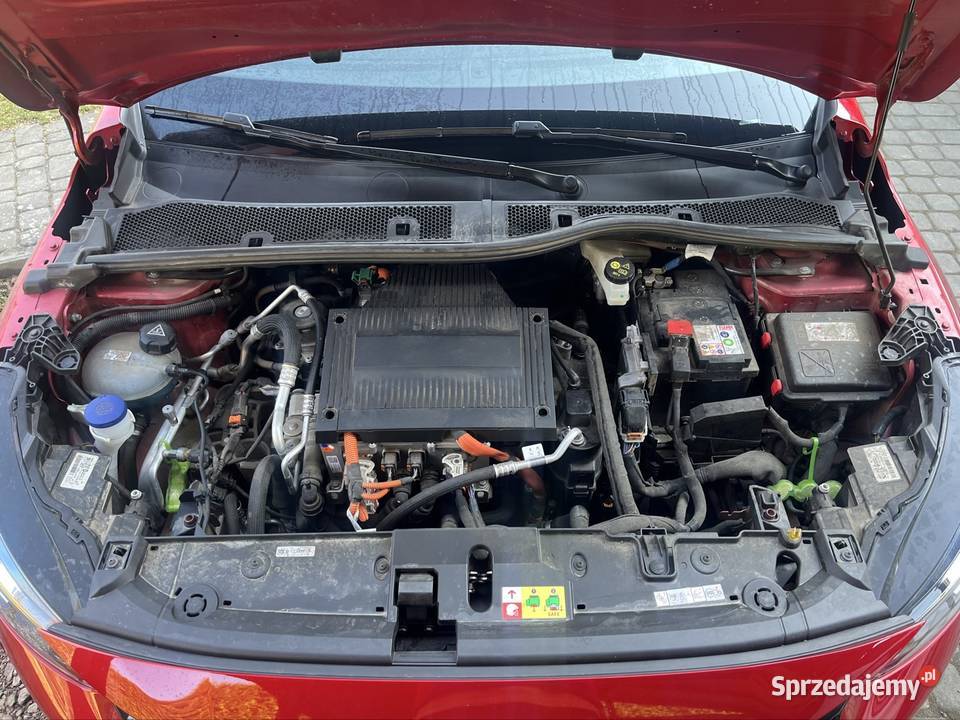 Peugeot e208 2022 53000 salon gwarancja Winiary sprzedam