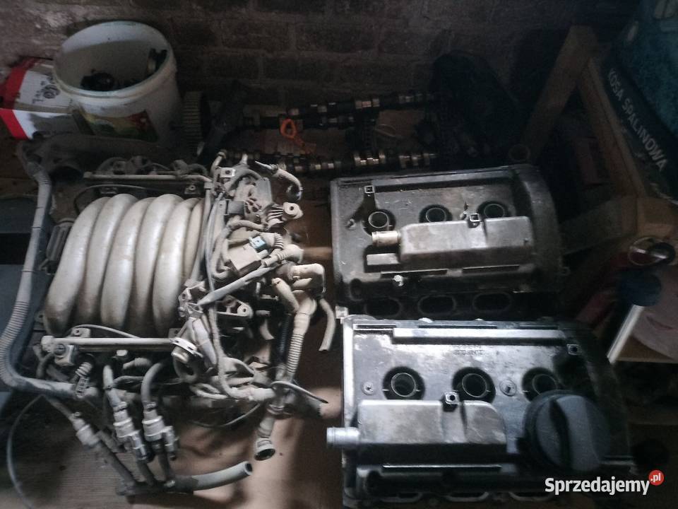 Komplet głowic i wałków rozrządu audi A6 C5 24 Blizocin