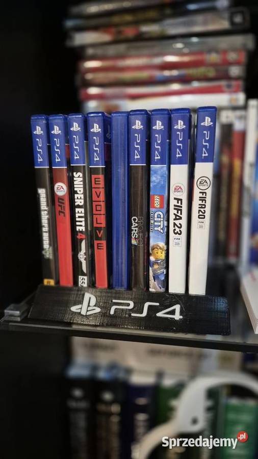 Konsola 4 pro 1tb z Goldhen 3 pady 9 gier Konsole i automaty