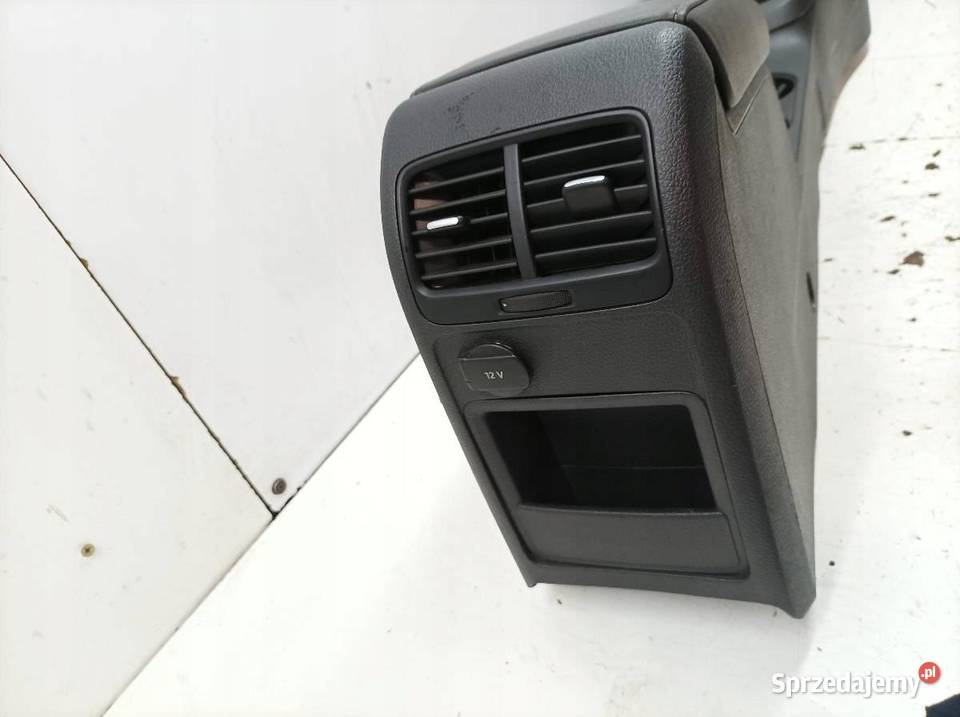 TUNEL ŚRODKOWY PODŁOKIETNIK 5C VW Volkswagen Rok produkcji 2012
