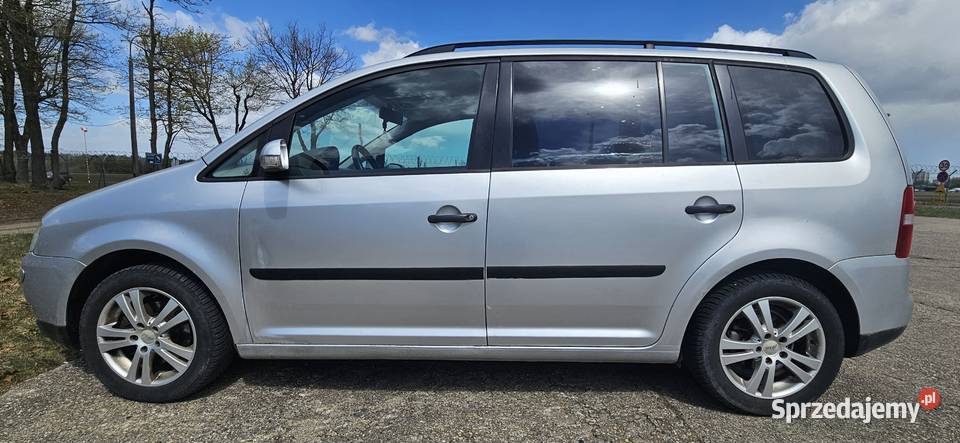 VW Touran 16 8V 102 2007r klimatyzacja elektryka Majdan Ostrowski