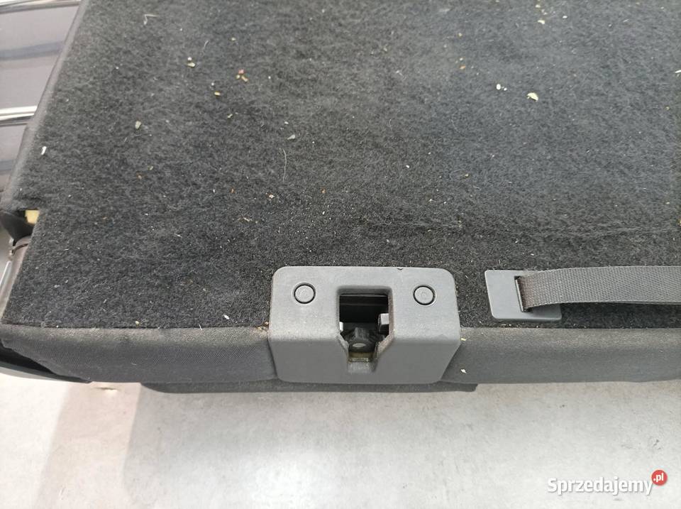 FOTELE III RZĄD LEWY PRAWY KOMPLET 1T3 VW