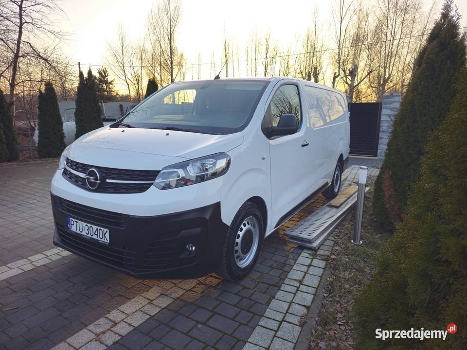 Sprzedam opel vivaro stan Turek sprzedam