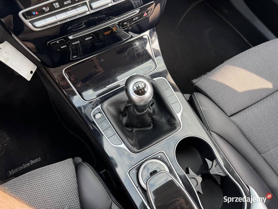 Mercedes C 16 BENZYNA Klimatronik Tempomat czarny wielkopolskie Konin