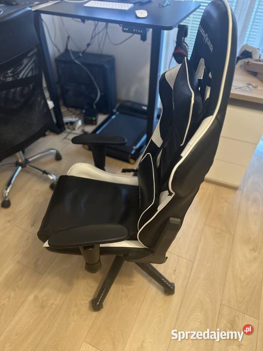 DXRacer fotel gamingowy stan poduszki w zestawie mazowieckie Warszawa