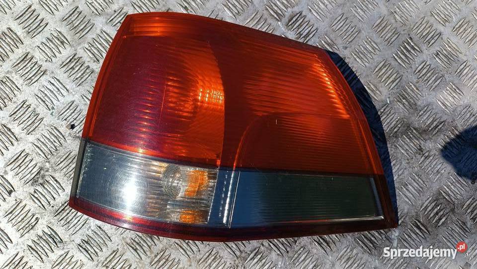 Lampa prawa lewa tył tylna Opel Vectra C lift Lampy tylne małopolskie Radłów