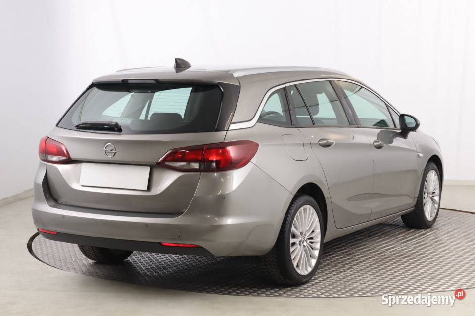 Opel Astra 16 CDTI gniazdo USB Zabrze