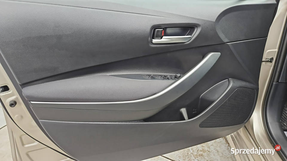 Toyota Corolla 15 Style Z Polskiego Salonu lakier metallic mazowieckie Warszawa sprzedam