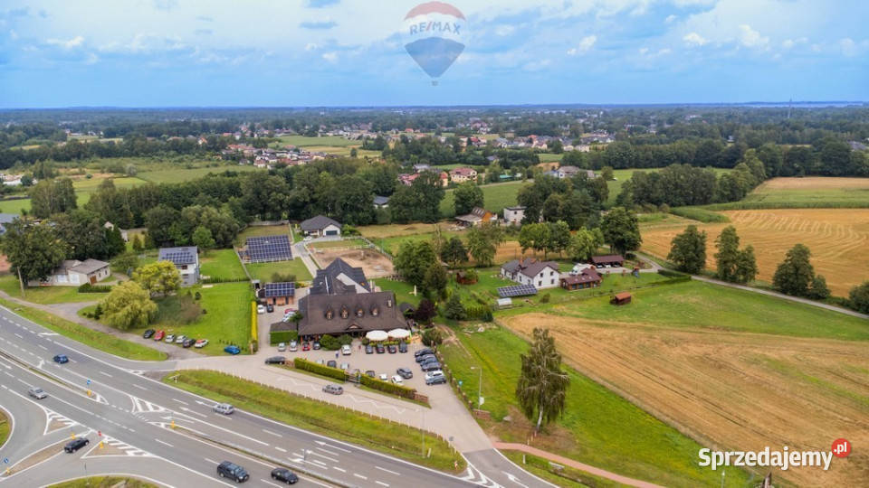Ekskluzywna nieruchomość biznesowoinwestycyjna Bąków sprzedam