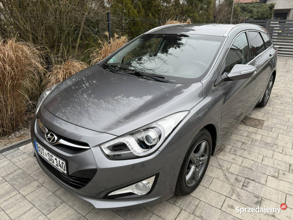 Hyundai i40 zadbana oryginalny przebieg wspomaganie kierownicy