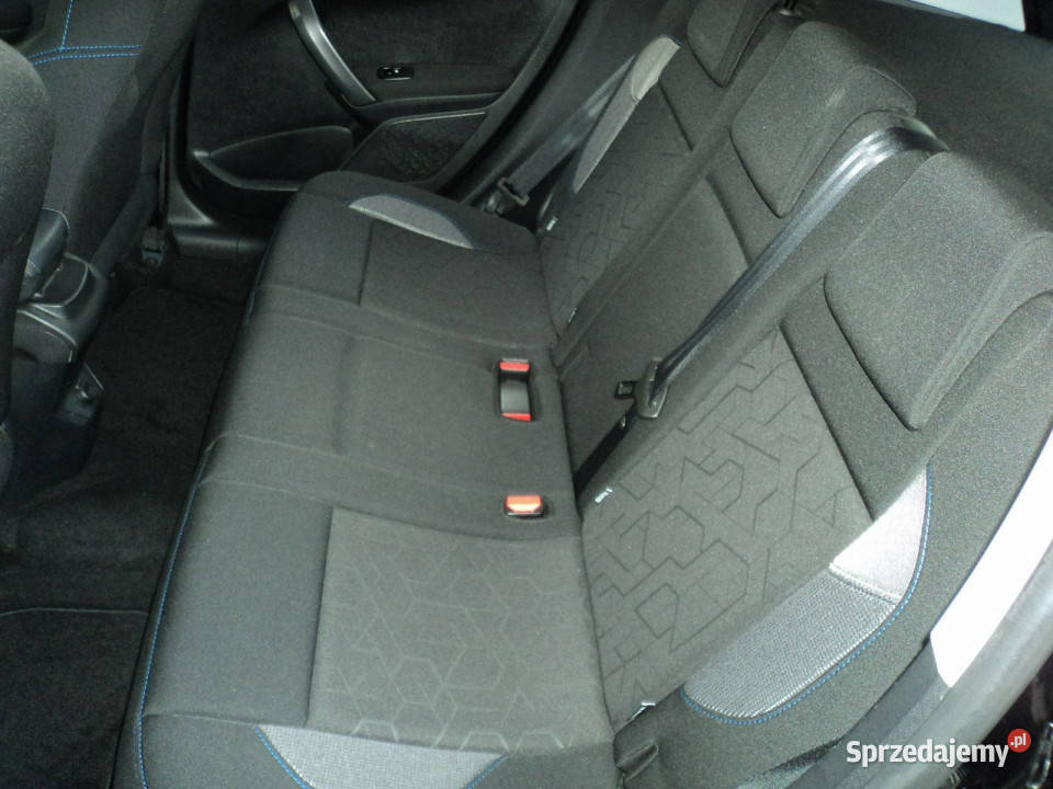 Peugeot 2008 sprzedam ładnego PEUGEOTA 2008 12 B nawigacja