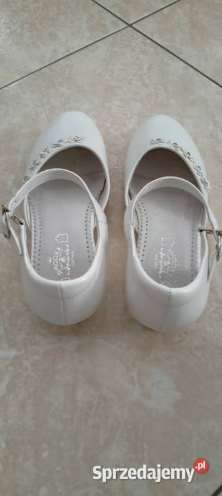 Buty do komunii dziewczynki 36 sprzedam dziewczynka Pozostałe Serock