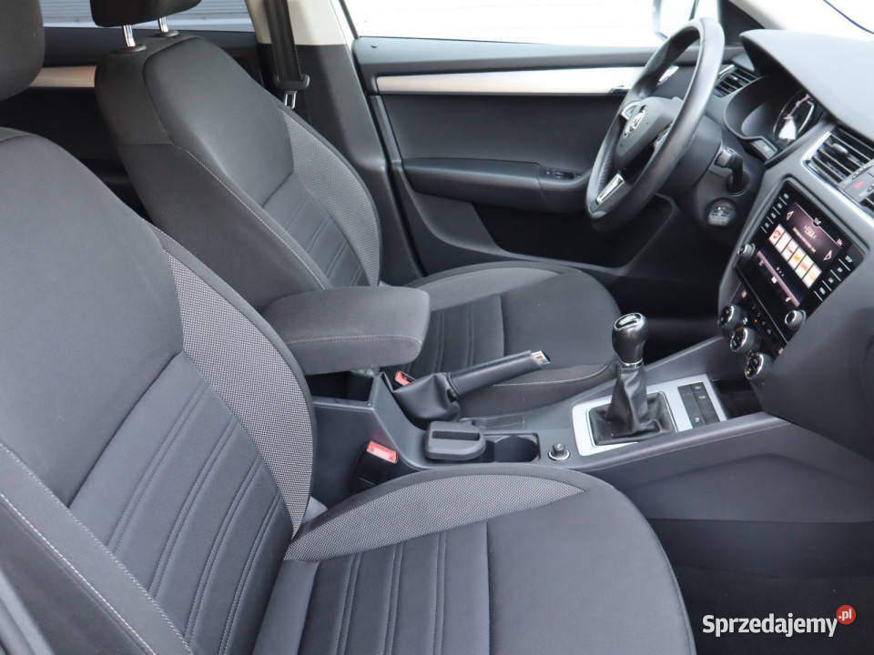 Skoda Octavia 15 TSI gniazdo USB