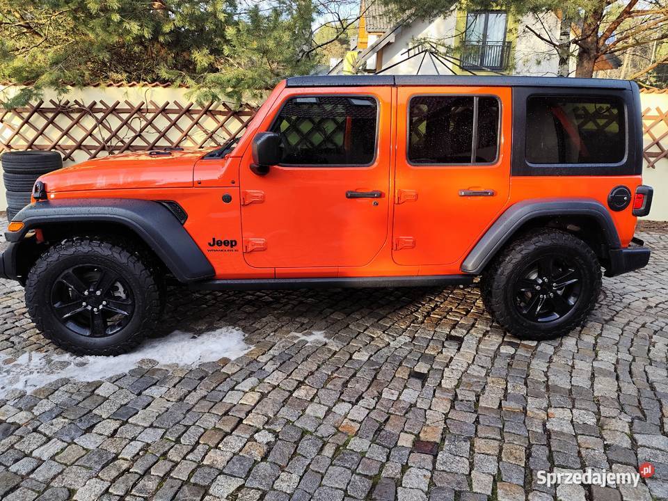Jeep Wrangler Unlimited 36 V6 automat igła Nowe Chechło