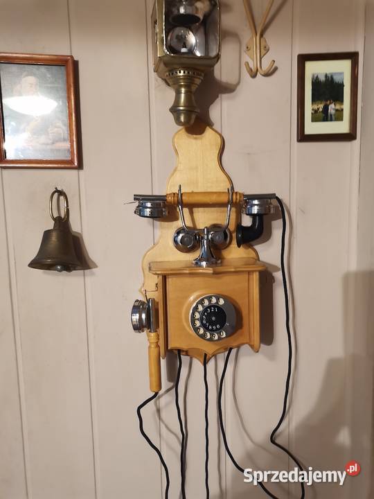 Telefon Baron z czasów PRLu Kraków