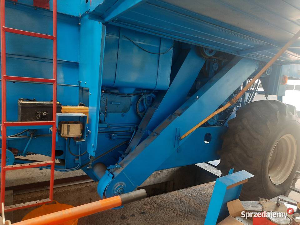 KOMBAJN BIZON REKORD Z058