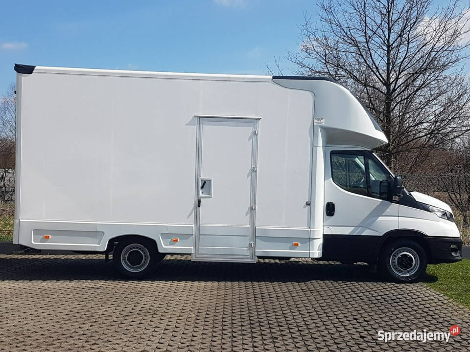 Iveco Daily KONTENER NISKOPODŁOGOWY 443x223x242 komputer pokładowy Poręba