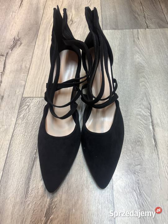 41 Czarne zmysłowe czółenka wieczorowe Nowe Kraków