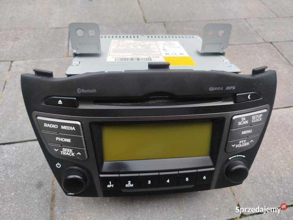 Sprzedam radio widoczne na zdjęciach posiada Kielce