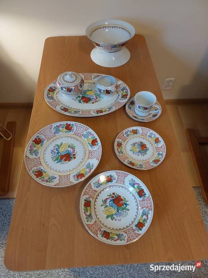 Serwis stołowy z chińskiej porcelany Legnica
