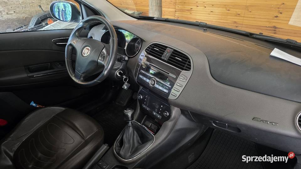Fiat Bravo 20 205 salon Faktura Hatchback Otomin