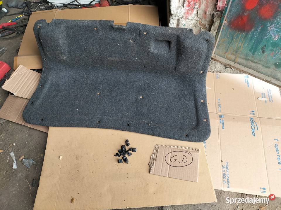 VW VENTO 1H5867605 WYGŁUSZENIE TAPICERKA KLAPY sprzedam