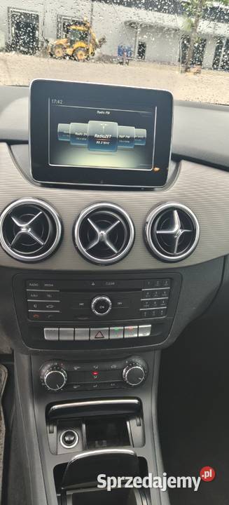 Sprzedam Mercedes B klasa W246 lift sprzedam