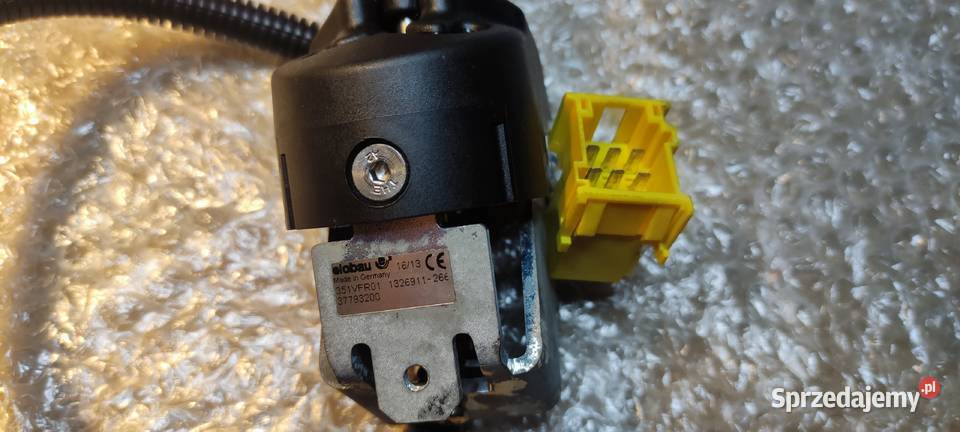 DŹWIGNIA REWERSU VALTRA VERSU DIRECT Kutno