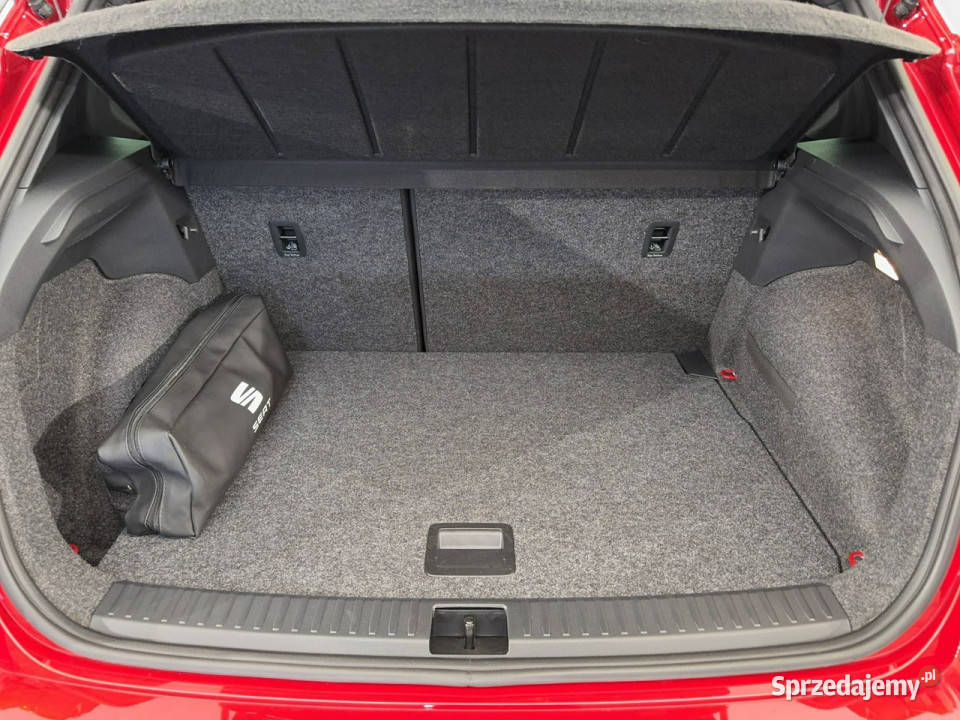 Seat Arona VAT 23 FR 15TSI 150 DSG 2024 r salon centralny zamek Myślenice