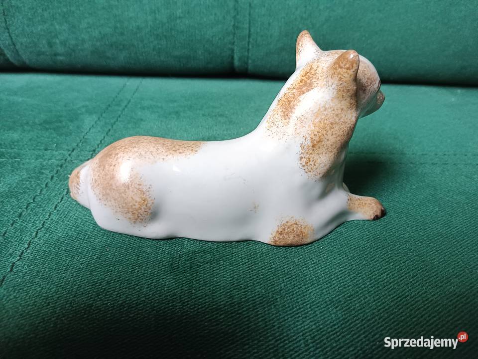 Porcelanowa figurka psa z PRL ZSSR sygnowana Antyki, Sztuka, Kolekcje Zbylitowska Góra sprzedam