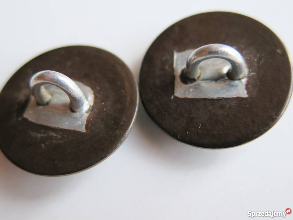 Guziki wojskowe współczesne