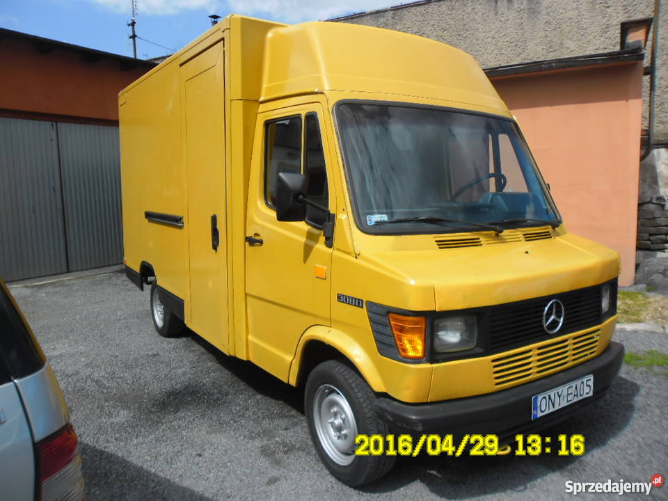 Mercedes Autosklep Sklep Bar Food Truck Mięso diesel Samochody dostawcze Motoryzacja sprzedam