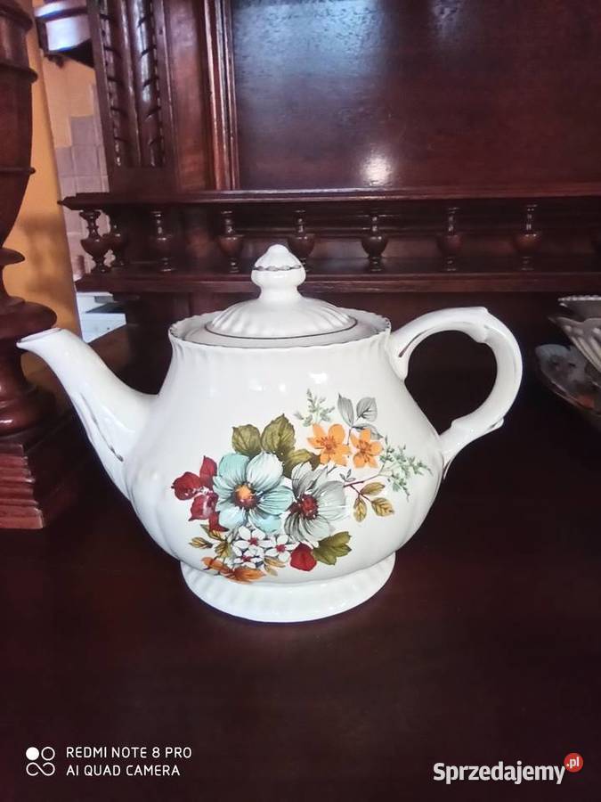 Dzbanek herbaty ELLGREAVE
A XIV OF WOOD SONS Gdańsk